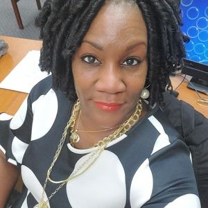 Meet your Posher, Leticia